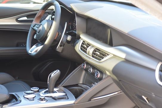 Alfa Romeo Stelvio 2.0 Turbo Intensa Q4