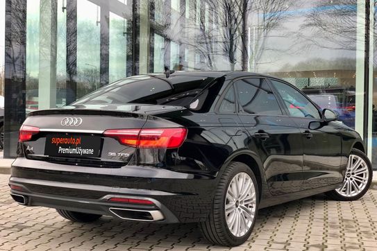 Audi A4 35 TFSI mHEV S tronic