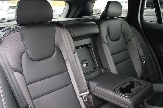Volvo V60 T6 AWD Plug-In Hybrid Plus Dark