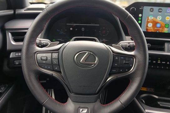 Lexus UX 300h F Sport AWD