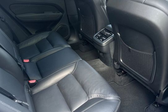 Volvo XC60 B5 B AWD Ultra Black Edition