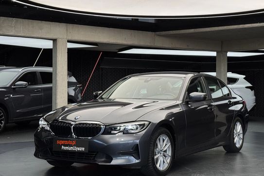 BMW Seria 3 318i aut