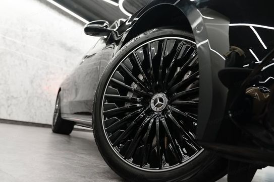 Mercedes Klasa E 220 d 4-Matic AMG