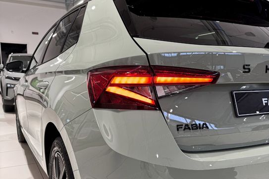 Skoda Fabia Drive 1.0 TSI DSG