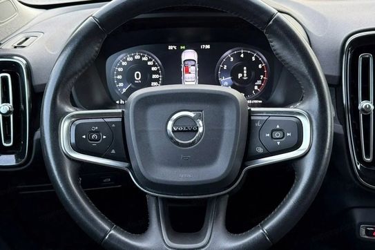 Volvo XC40 T3 Momentum Pro