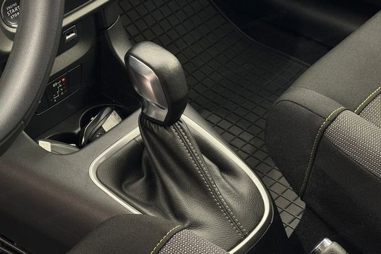 Citroen C3 1.2 PureTech Shine EAT6