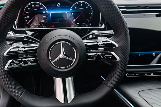 Mercedes Klasa E 220 d 4-Matic AMG