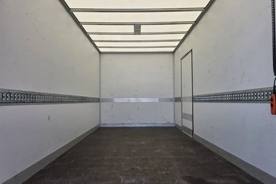 Iveco Daily 35S18 Kontener 8EP + Winda