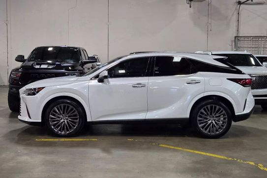 Lexus RX 450h+ Omotenashi 2.5 Hybrid Plug-in