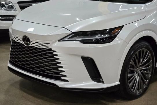 Lexus RX 450h+ Omotenashi 2.5 Hybrid Plug-in