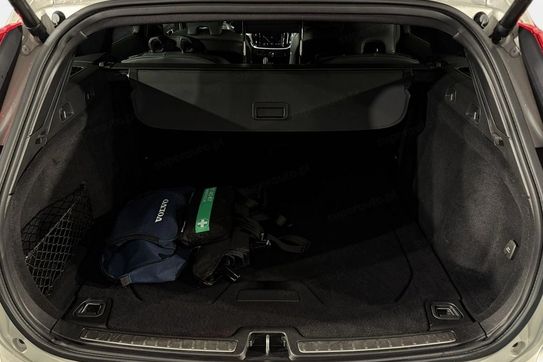 Volvo V60 B4 B R-Design aut