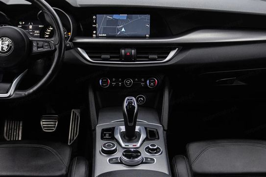 Alfa Romeo Stelvio Turbo Veloce Q4 aut