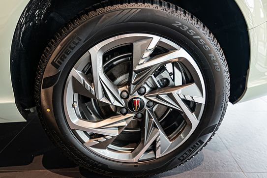 Hongqi HS3 1.5T FWD