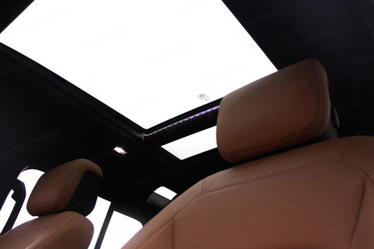 Land Rover Defender 110 D350 X-Dynamic HSE