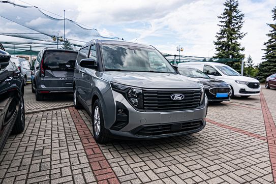 Ford Transit Courier Limited A7