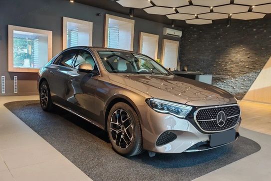 Mercedes Klasa E 220 d 4-Matic Avantgarde