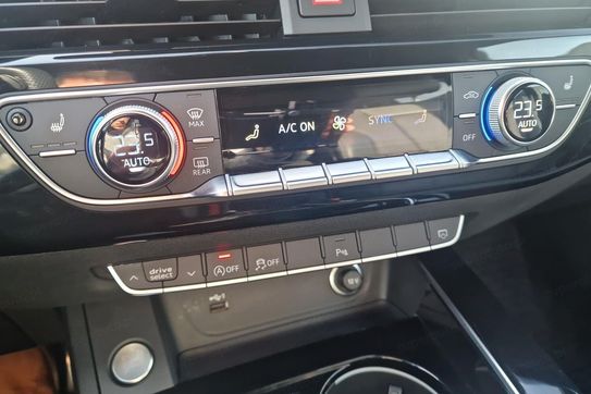 Audi A4 Avant 40 TFSI S Line