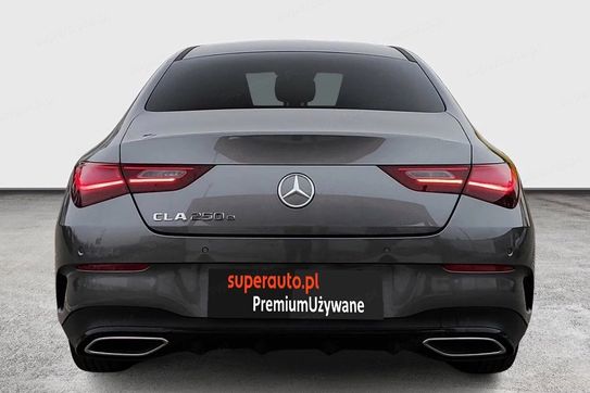Mercedes CLA 250 e AMG Line