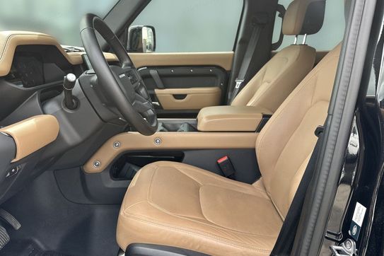 Land Rover Defender 110 D250 X-Dynamic HSE