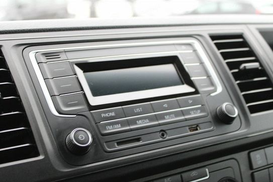 Volkswagen Transporter TDI L2H1 Edition