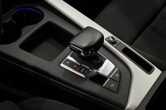 Audi A4 35 TFSI S Line