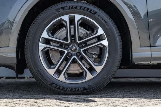 Audi Q5 TDI quattro S line
