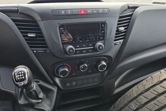 Iveco Daily 50C16 Zabudowa 10EP + Winda