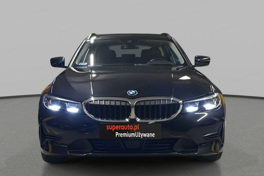 BMW Seria 3 320d xDrive mHEV aut