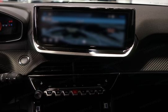 Peugeot 208 Allure e-DCS6  1.2 mHEV