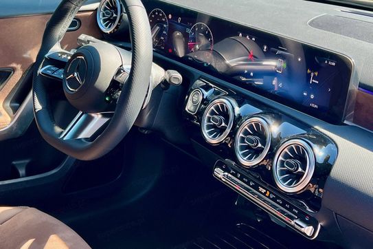 Mercedes Klasa A 220 4-Matic AMG Line