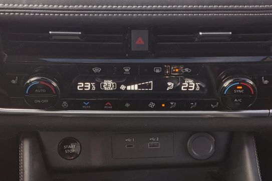 Nissan X-Trail 1.5 Vc-T&E-Power Tekna e-4ORCE