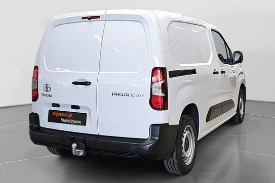 Toyota ProAce D-4T Active