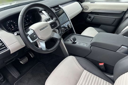 Land Rover Discovery D350 Dynamic HSE