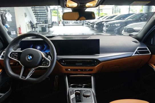 BMW Seria 3 320i xDrive M Sport