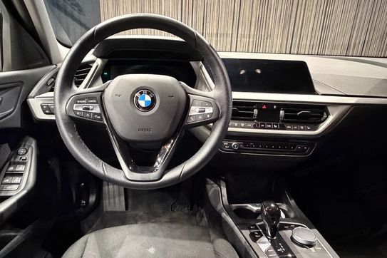 BMW Seria 1 118i Advantage