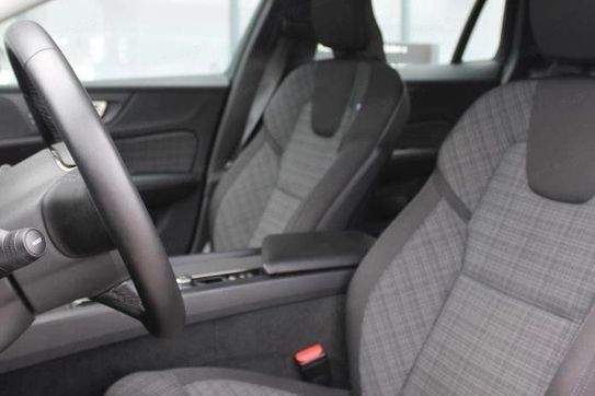 Volvo V60 B4 D Momentum