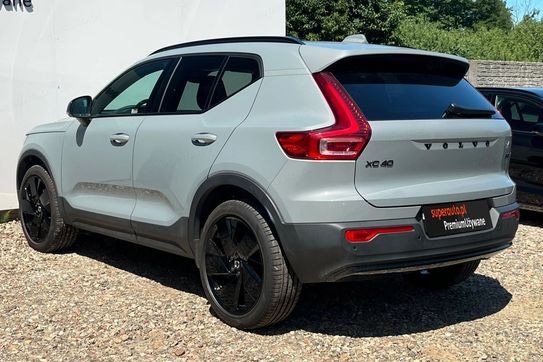 Volvo XC40 B3 Plus Dark