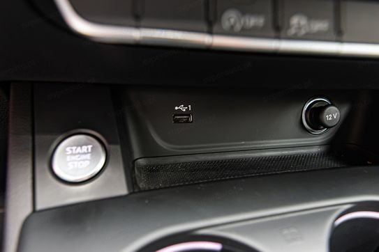 Audi A4 35 TFSI S tronic