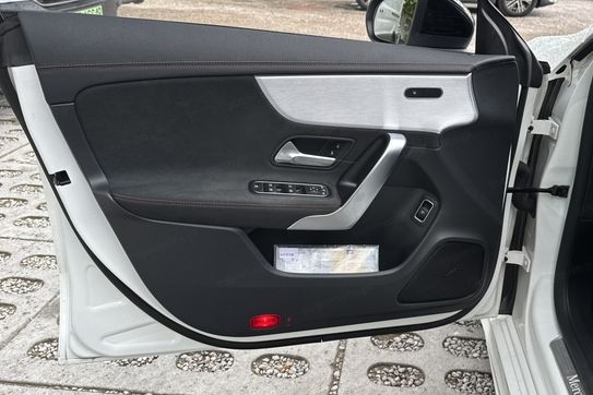 Mercedes CLA 200 AMG Line
