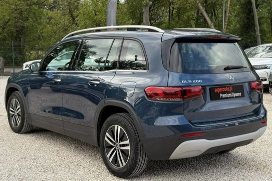Mercedes GLB 200