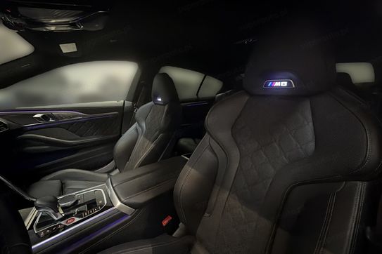 BMW Seria 8 M8
