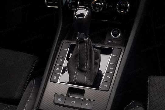 Skoda Superb 2.0 TDI Sportline DSG