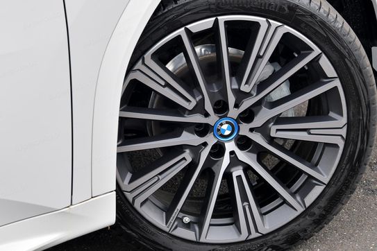 BMW iX2 eDrive20 M Sport