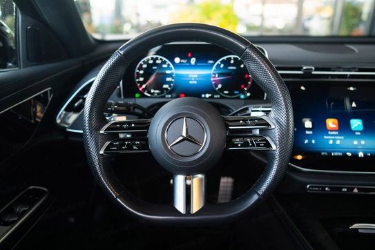 Mercedes Klasa E 220 d 4MATIC AMG Line
