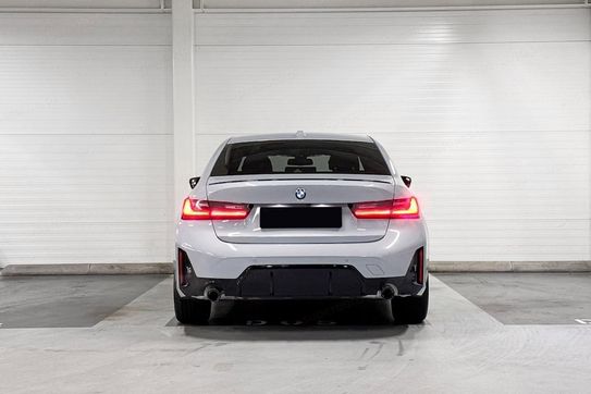 BMW Seria 3 330i xDrive M Sport