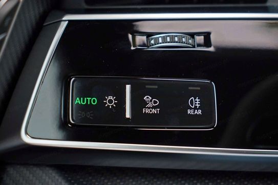 Audi Q8 RSQ8 TFSI quattro Performance