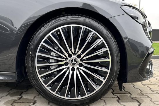 Mercedes Klasa E 200  4-Matic AMG