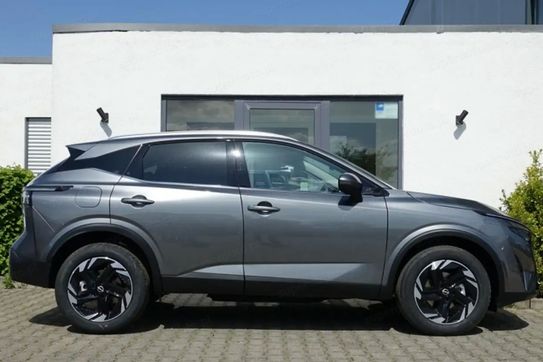 Nissan Qashqai N-Connecta Xtronic 1.3 DIG-T mHEV