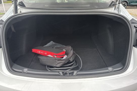 Tesla Model 3 RWD