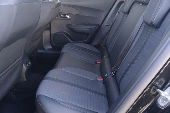 Peugeot 2008 1.5 BlueHDi Allure Pack S&S EAT8